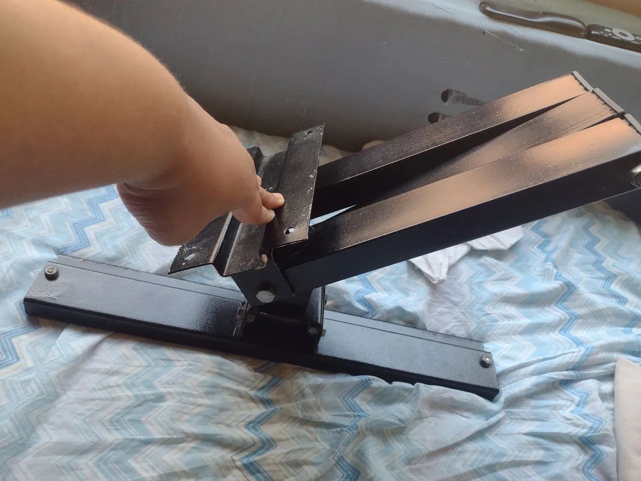 Suporte TV em ferro e articulável  - Foto 2