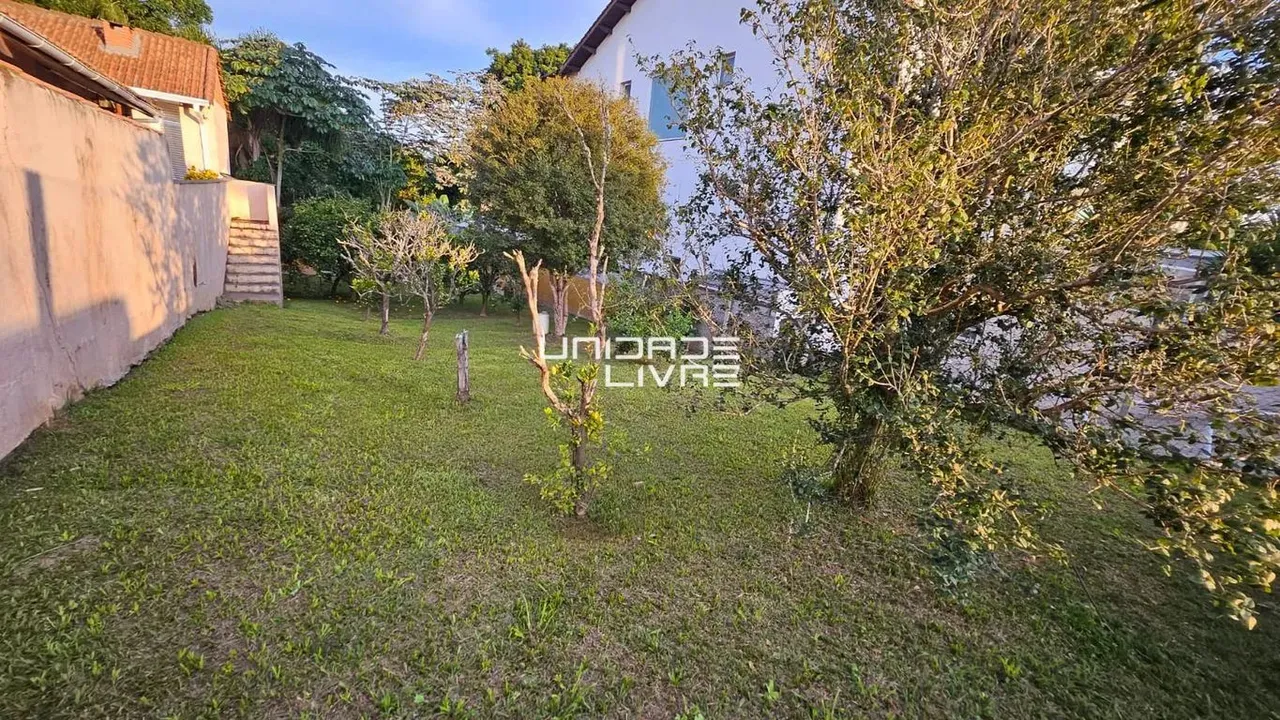 Mogi das Cruzes, Aruã Lote com 370m², leve declive e fundo reserva