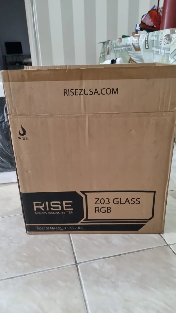 Gabinete Gamer Rise Mode Z3 Glass, Lateral em Vidro Fumê, Preto - RM-Z03-03-FB