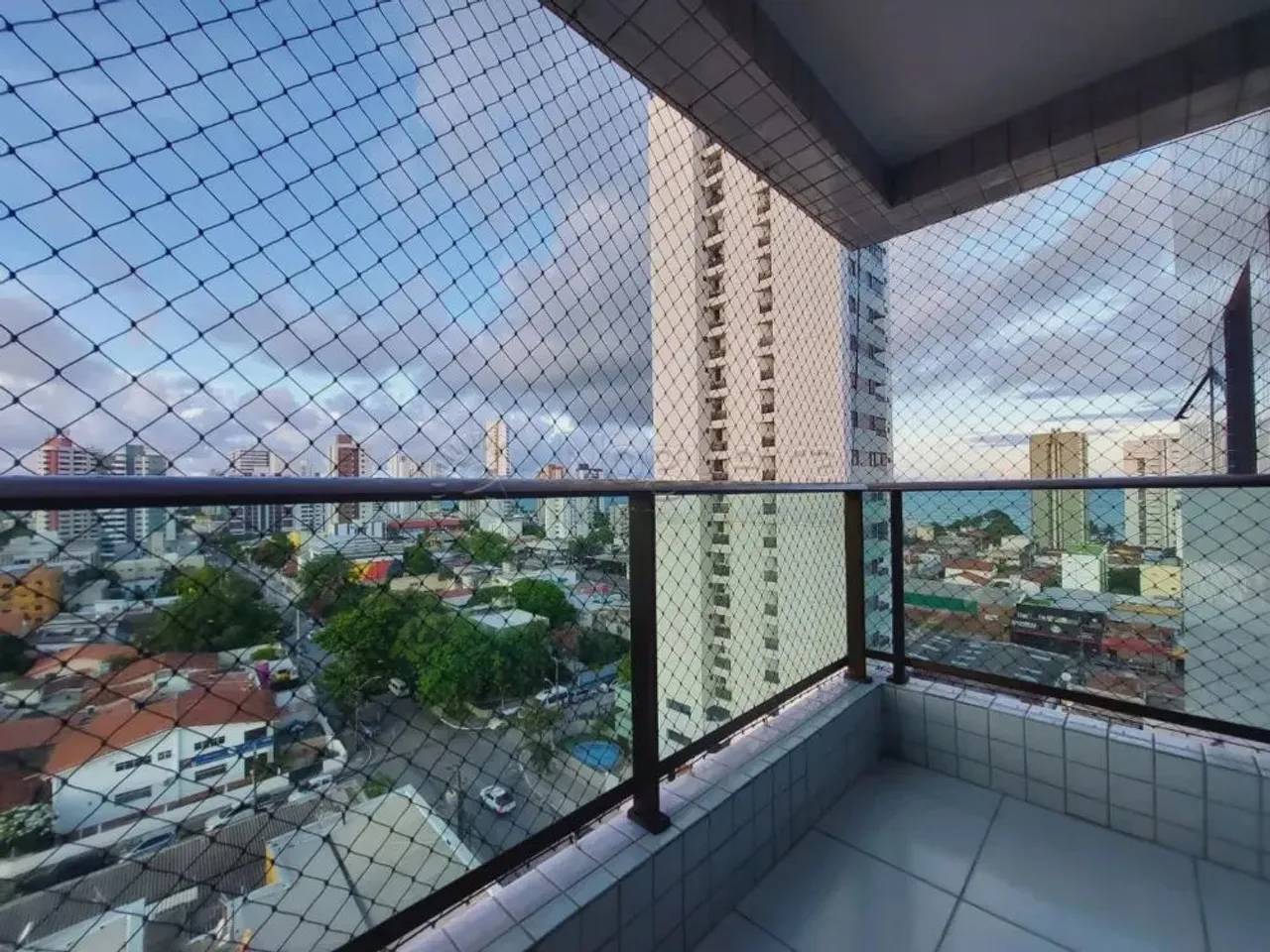 Aproveite o Melhor de Candeias Andar Alto, 2Q, Suíte e 1 Vaga