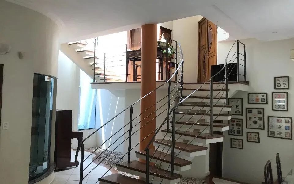 Sobrando com bela vista no coração da cidade - Foto 3