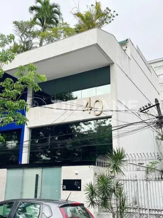 Prédio : / Comercial / Humaitá