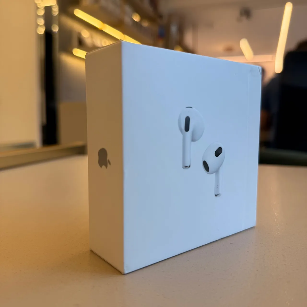 Apple AirPods 3ª Geração - Novo - Loja Física