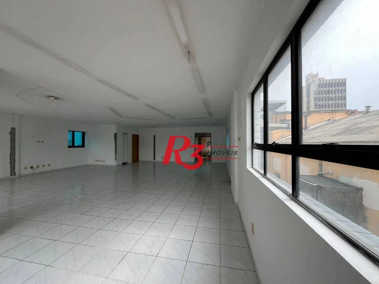 Sala para alugar, 121 m² por R$ 5.000,00 - Vila Matias - Santos/SP