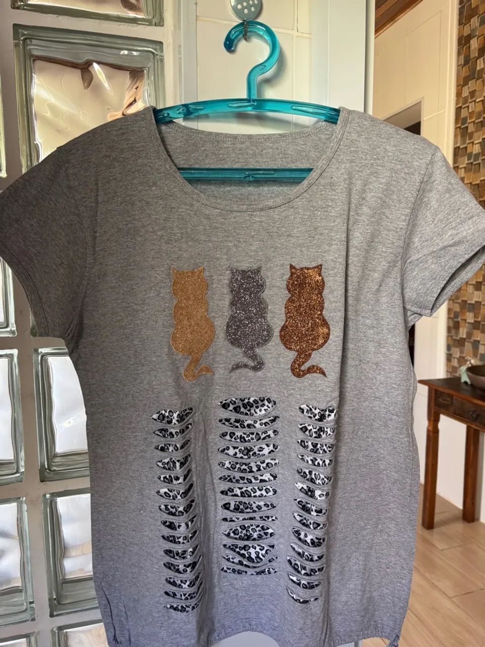 Camiseta cinza customizada xg - Foto 2
