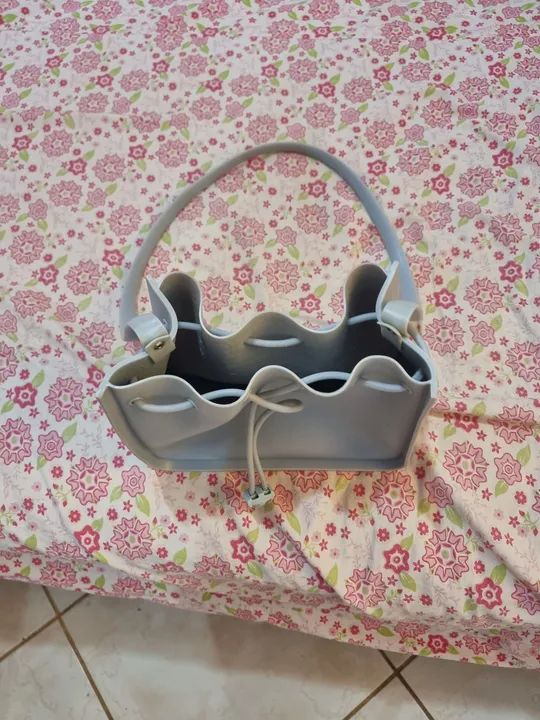 Bolsa feminina Petite Jolie original (Aceito cartão) - Foto 3