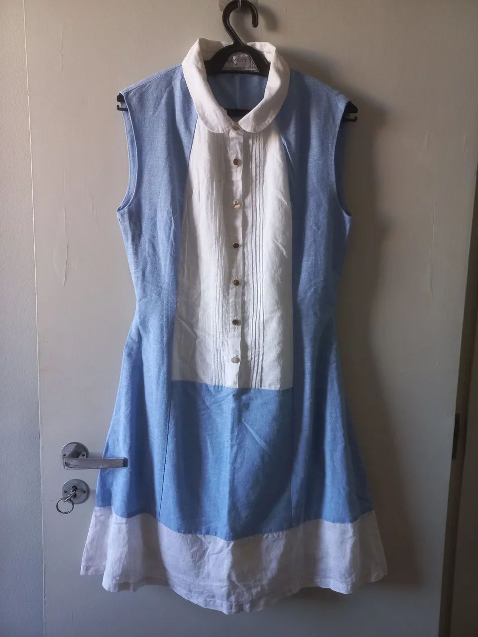 Vestido feminino , usado apenas uma vez.