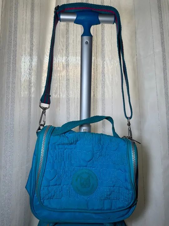 BOLSA DE RODINHA + LANCHEIRA (rebecca bonbon)