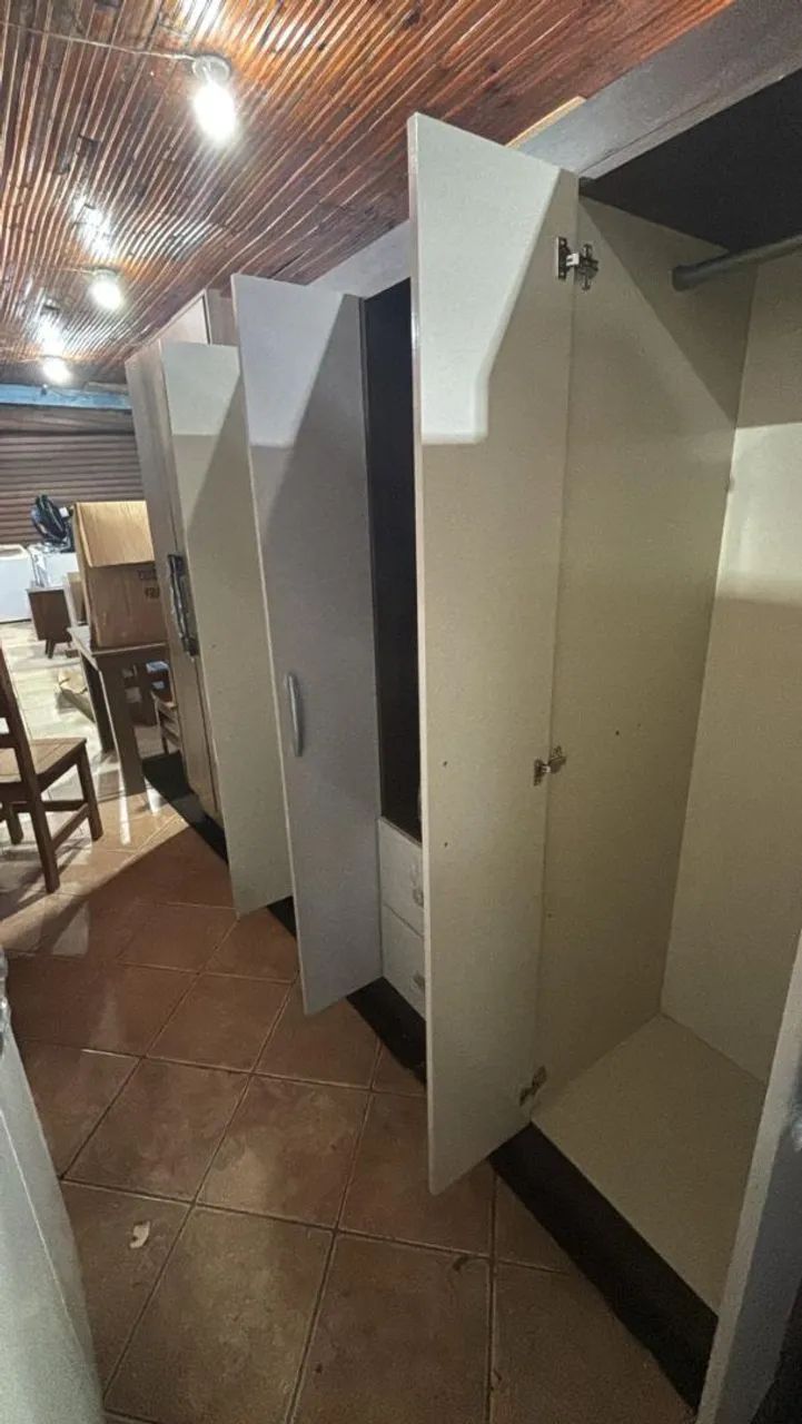 Promoção guarda roupa de 4 portas branco - Foto 3