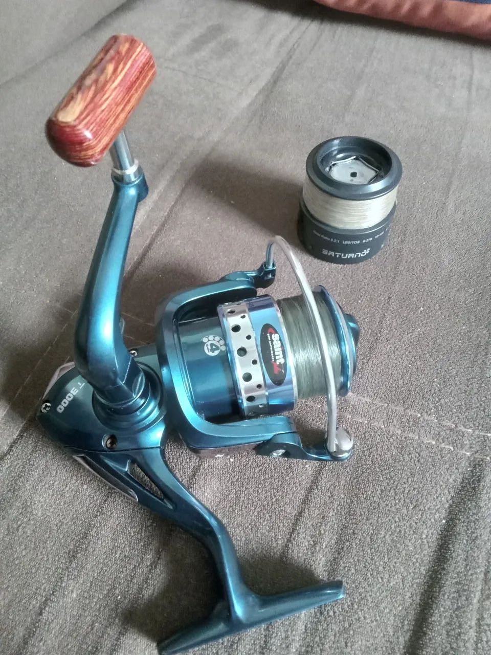 Molinete de Pesca Saint Plus ST3000