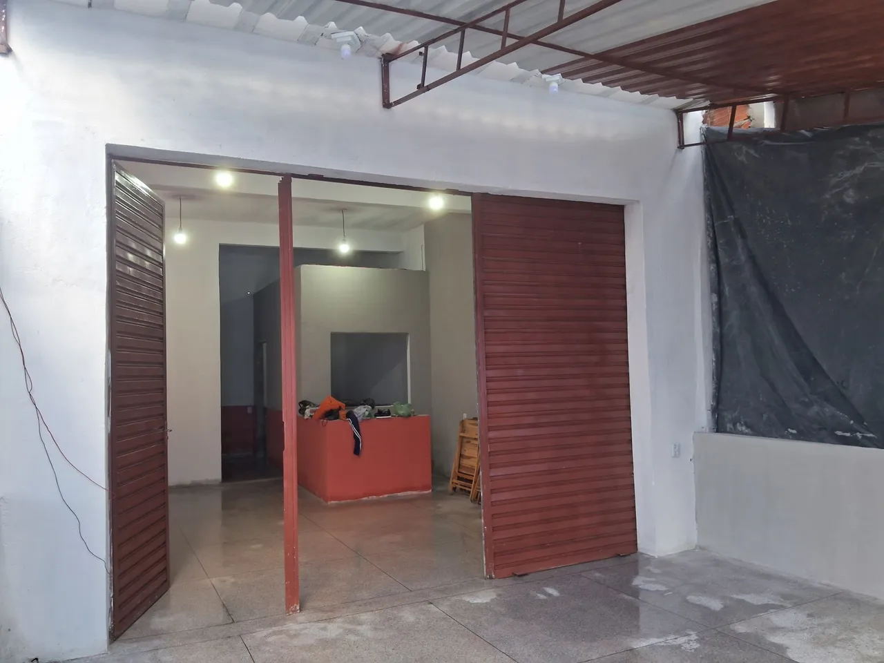 Comércio pronto para trabalhar
