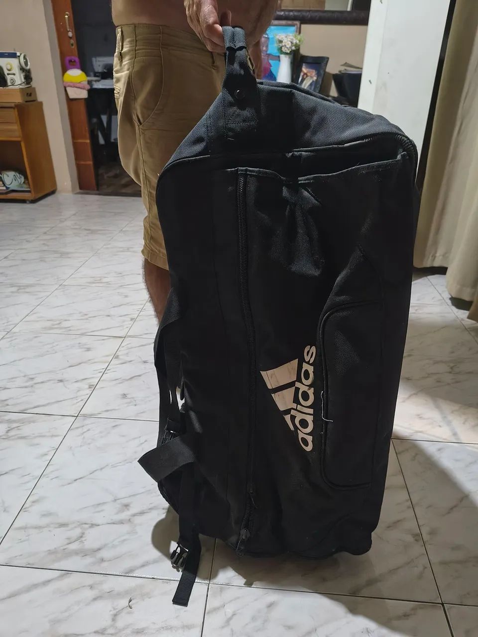 Mala Adidas de viagem com rodinhas. - Foto 2