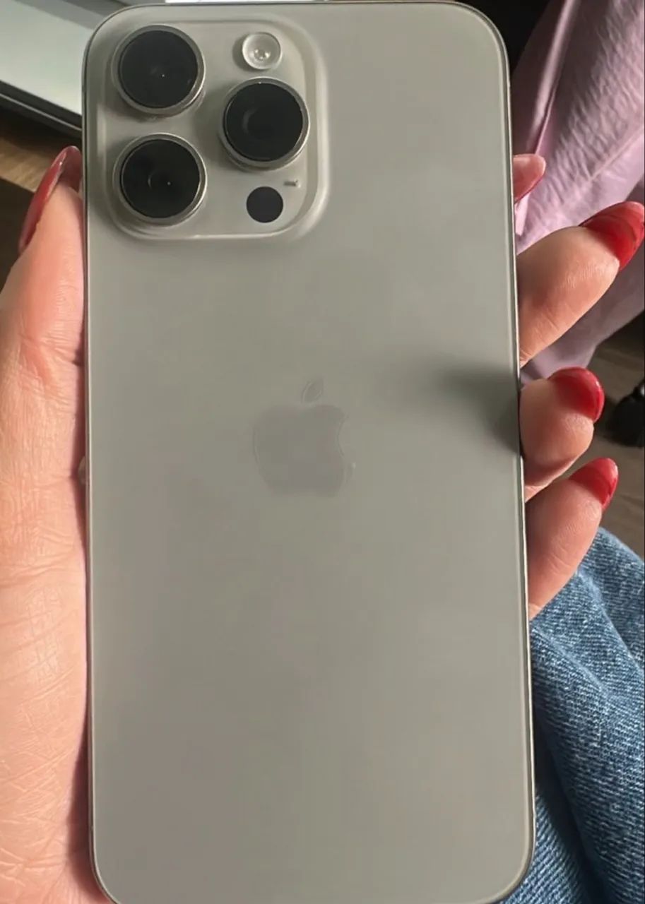 iPhone 15 pro Max 