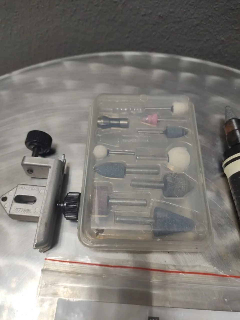 Kit Micro Retífica Pneumática Ubermann - Usada - Foto 4