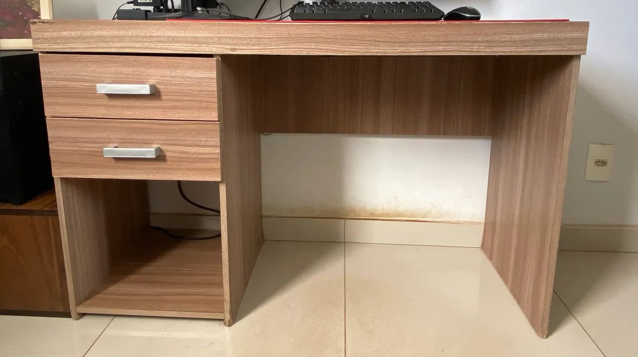 Escrivaninha - 1,20 x 47 x 76 
