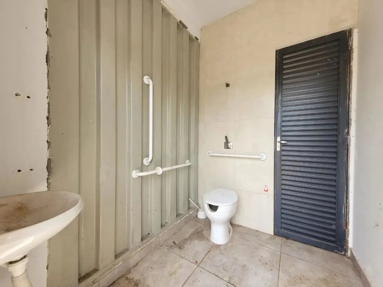 Terreno para alugar em Maringá, Zona 04, com 26.85 m² - Foto 5
