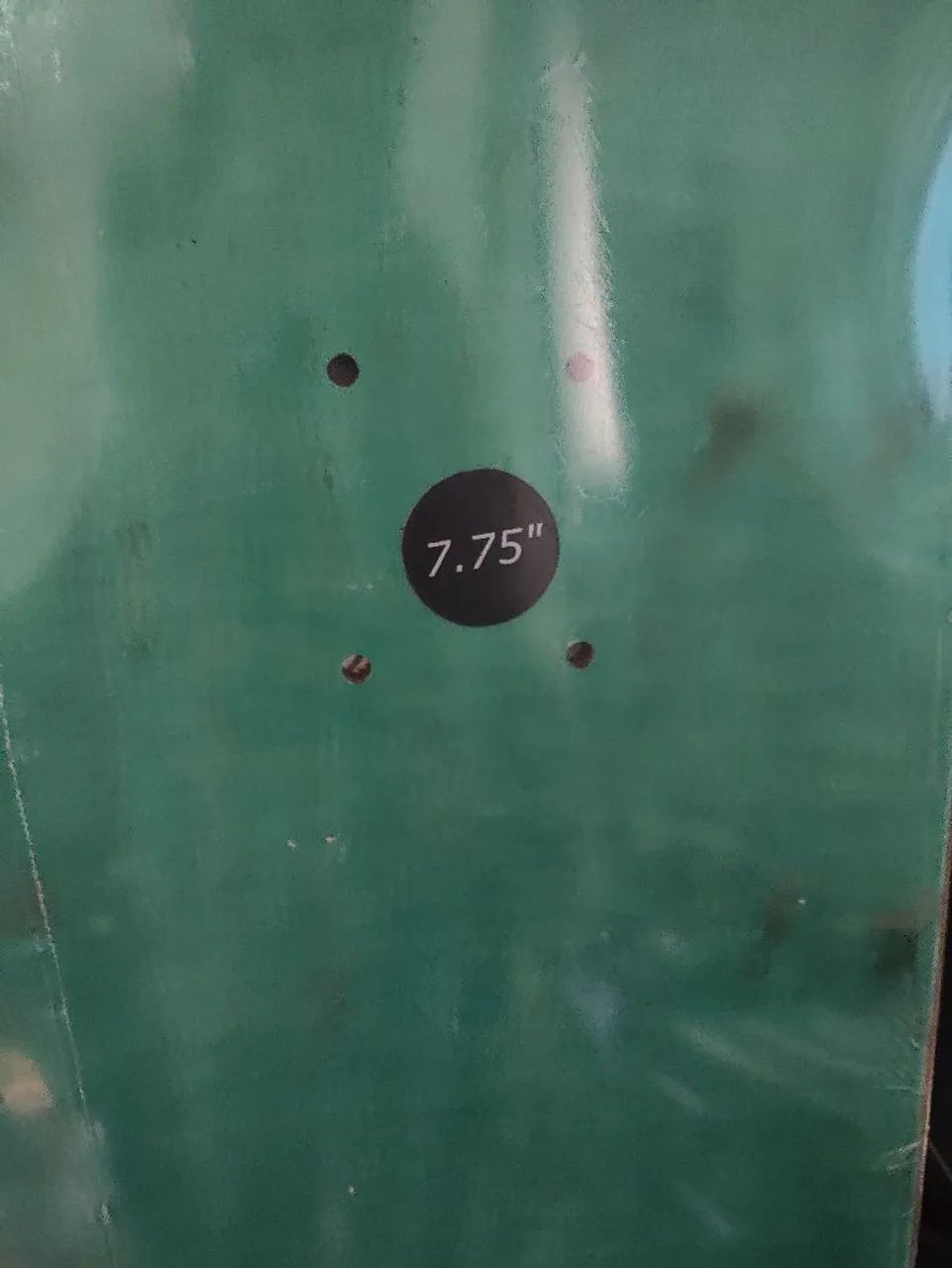 Shape skate 7.75 mapple