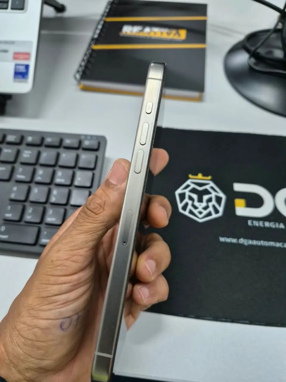 iPhone 15 pro Max - Foto 4