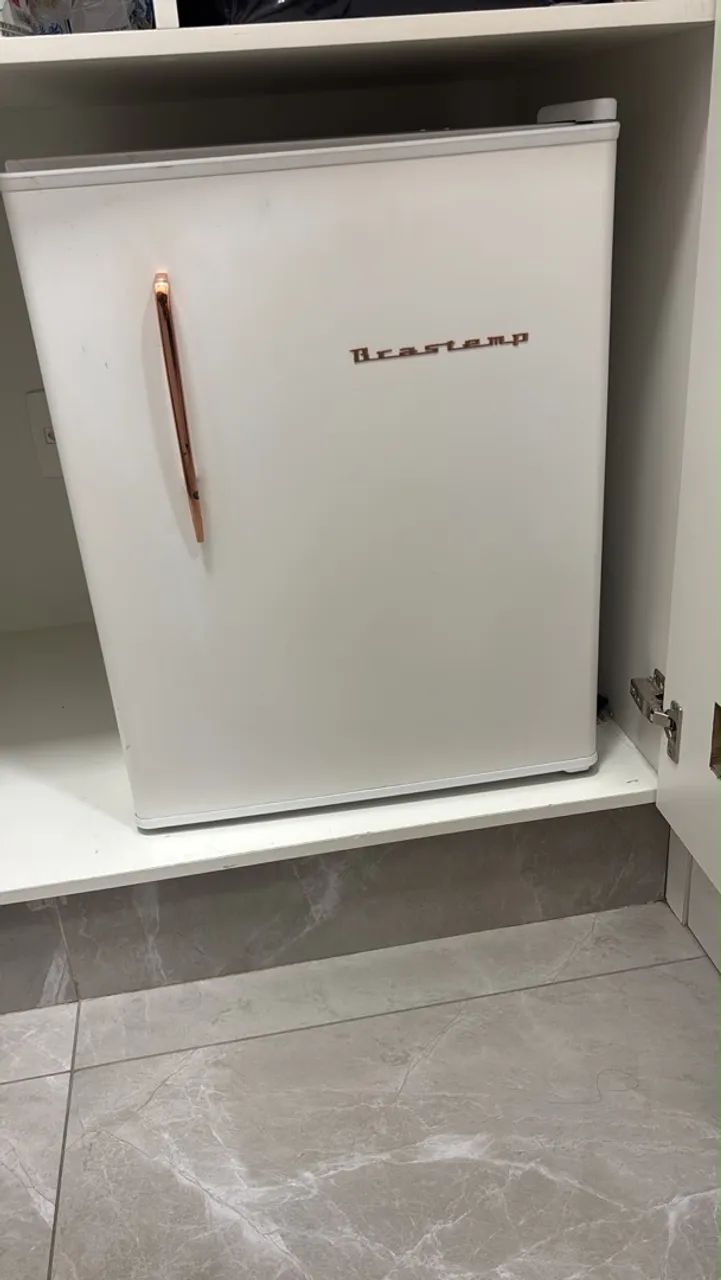 Frigobar Brastemp 220v