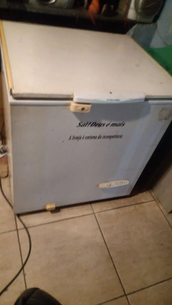 Vendo freezer horizontal funcionando perfeitamente  - Foto 2