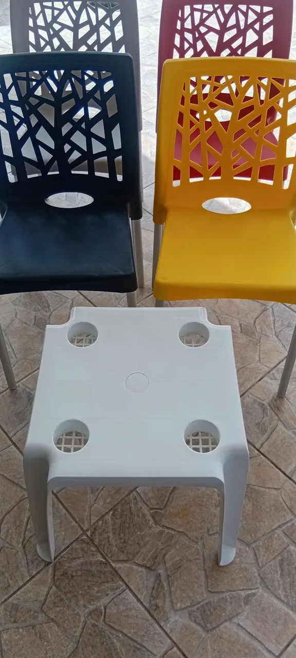 Conj. Mesa e Cadeiras - Foto 3