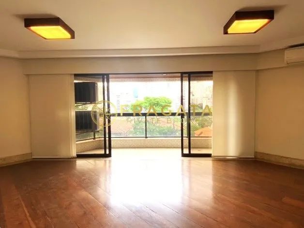 Apartamentoá venda com 384m² - 4 quartos todos suítes e 4 vagas - Perdizes/SP