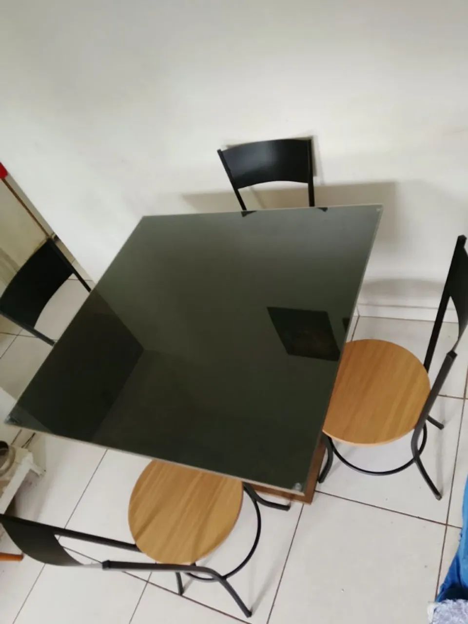 Mesa de jantar com cadeiras - Foto 2