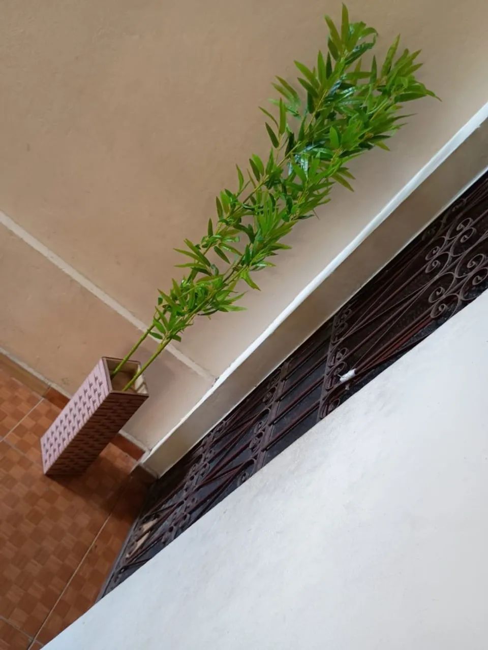 vaso com planta bambú artificial - Foto 4