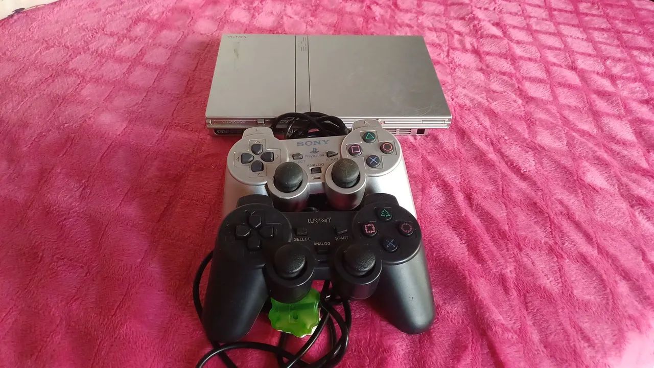 Ps2 cinza