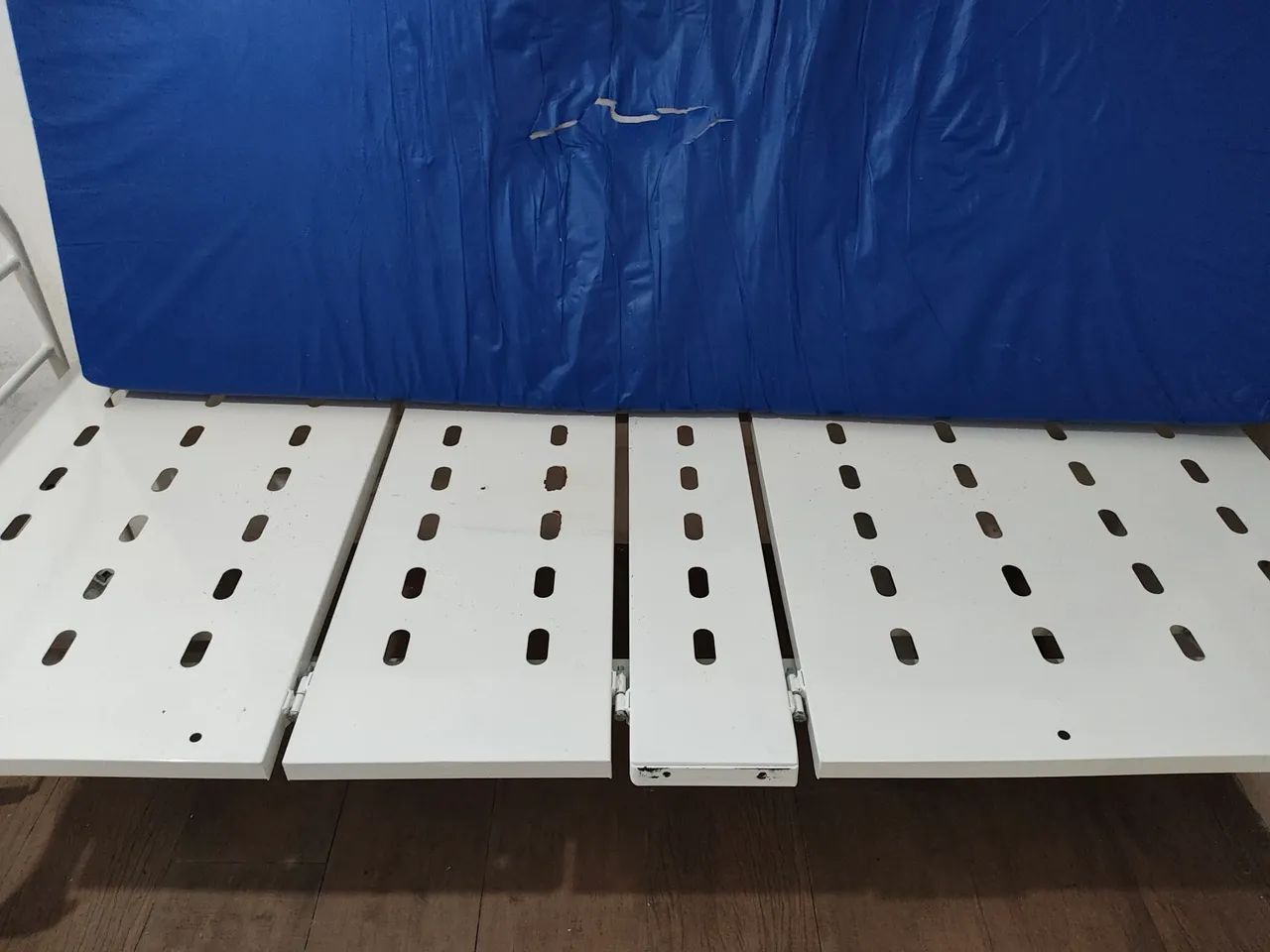 vendo cama hospitalar/com colchão 