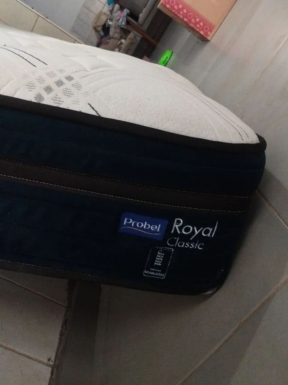 Colchão Queen size PROBEL com molas ensacadas