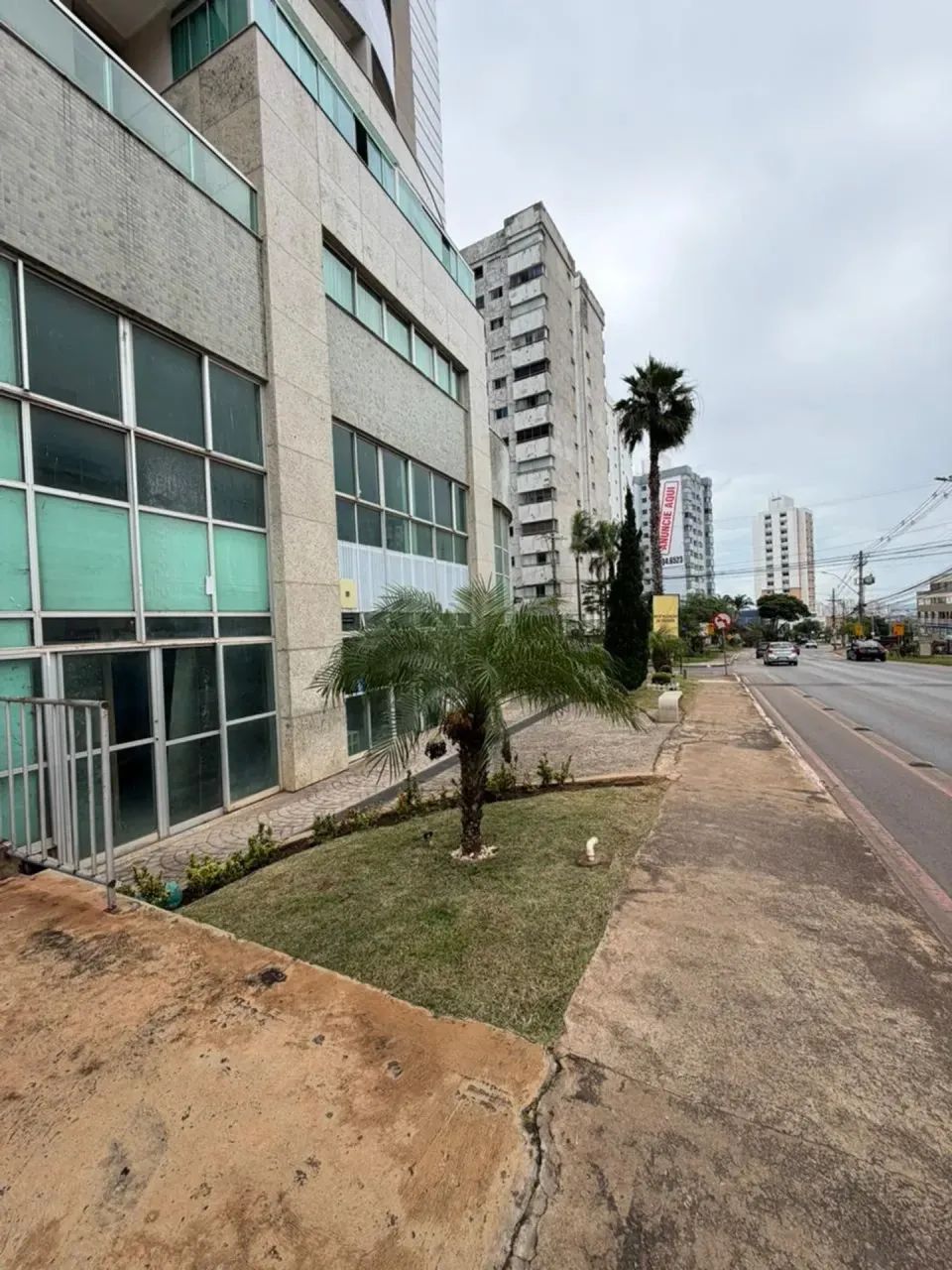 Loja térrea virada para avenida Araucárias - Foto 2