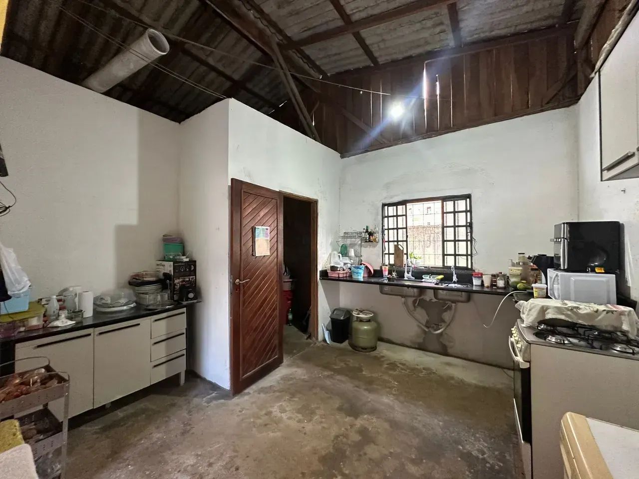 Casa no bairro redenção, com quintal 9 2  9 9 4 6 4 - 5 4 8 7 - Foto 2