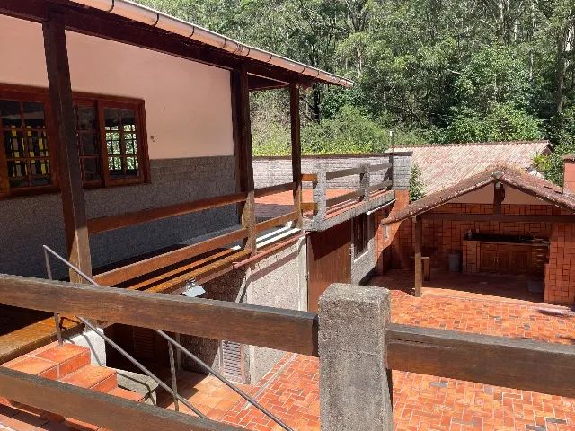 Casa no Rocio, 03 quartos com área de lazer.