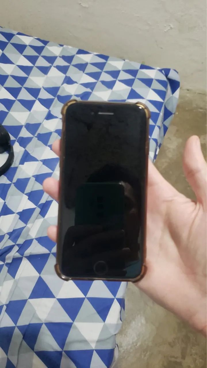 iPhone SE black novinho - Foto 2