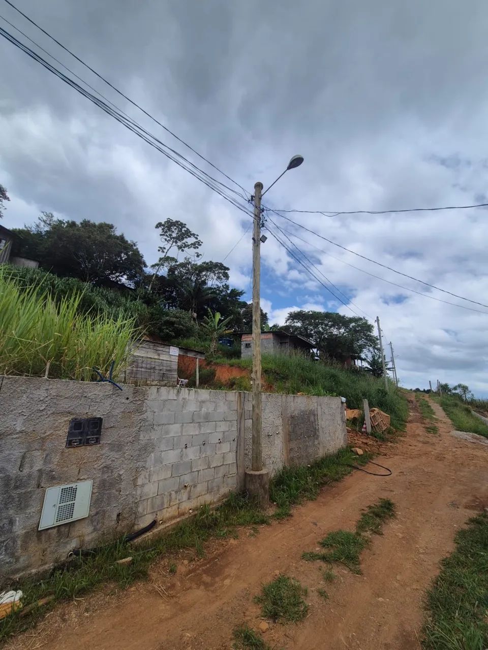 Vendo terreno na rua frente a Eletrosul  - Foto 4