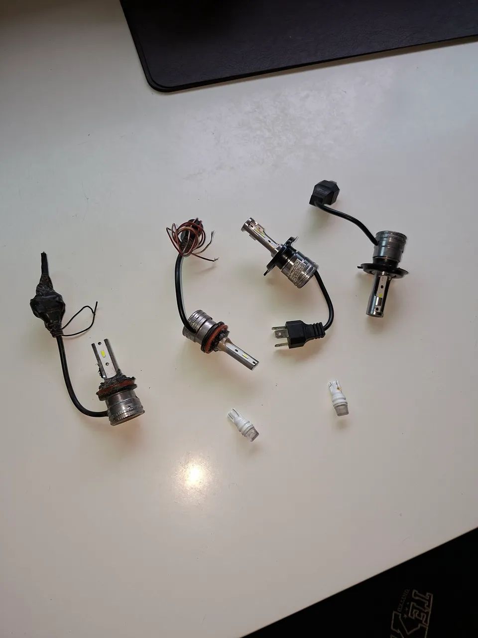 Conjunto Lâmpadas ultra Led 1 mes de uso!