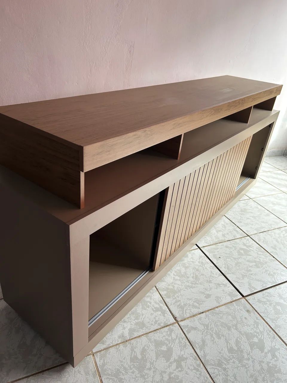Bancada ou Rack com Rodízio Sala Navel Freijó - Foto 3