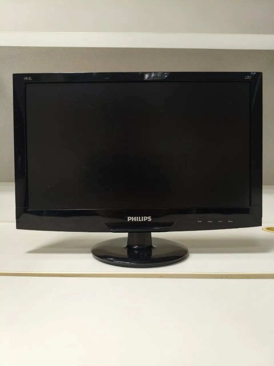 Monitor Philips 191EL1SB 18,5 Polegadas LED HD VGA e DVI - Foto 2