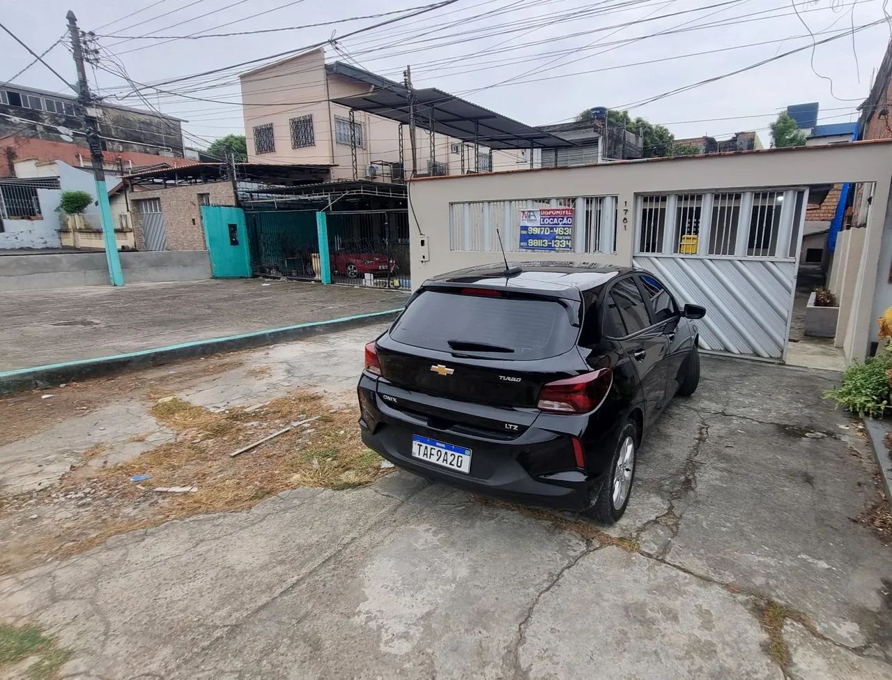 Casa com 2 quartos, garagem - Bairro Cachoeirinha 