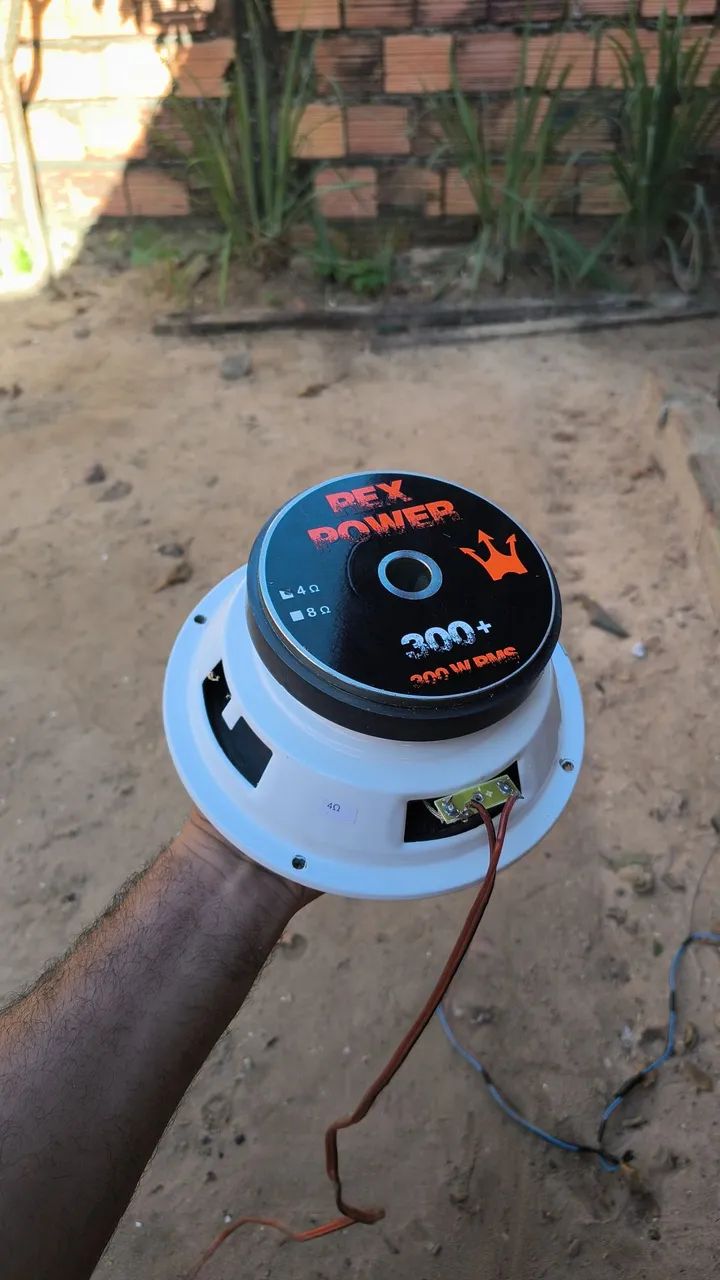 Médio de 8 polegadas e rádio via bluetooth. - Foto 5