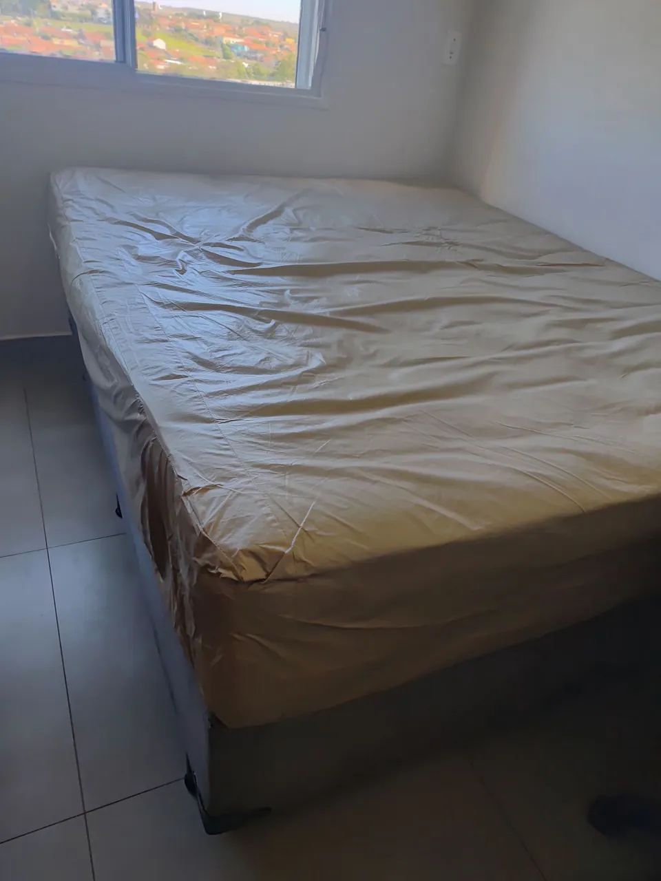 Cama Queen Size box + Colchão.  - Foto 4