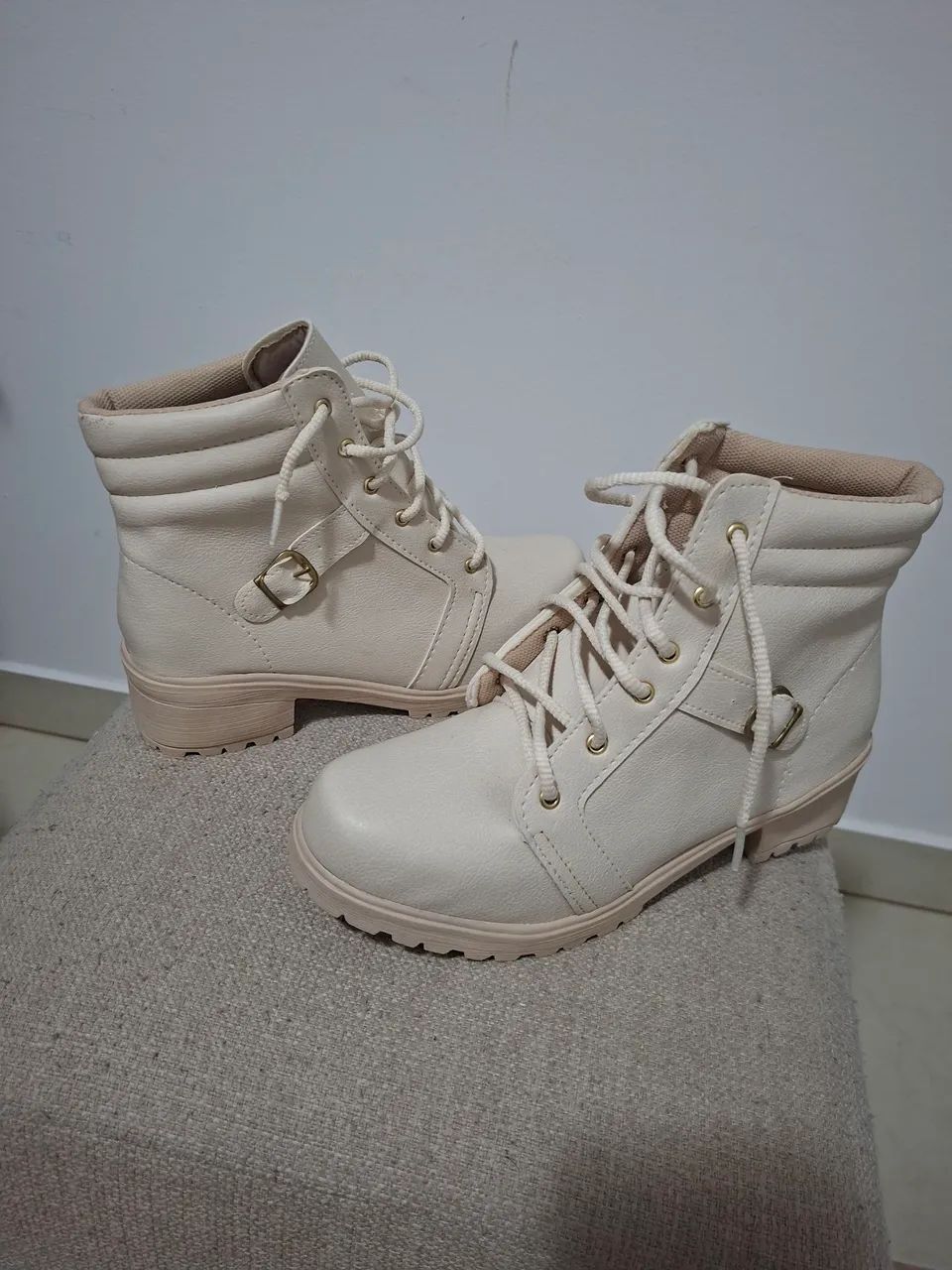 Bota Nova (37)
