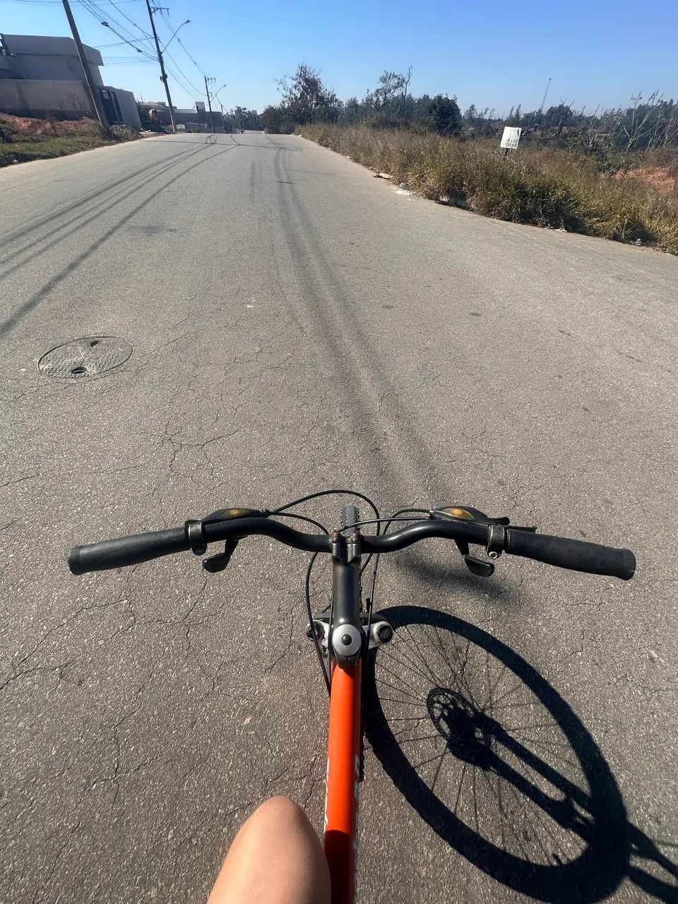 Bicicleta GT Avalanche 3.0 na cor laranja - Foto 3