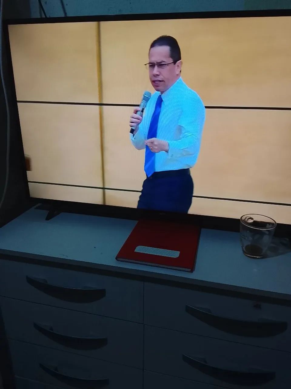 Tv aoc