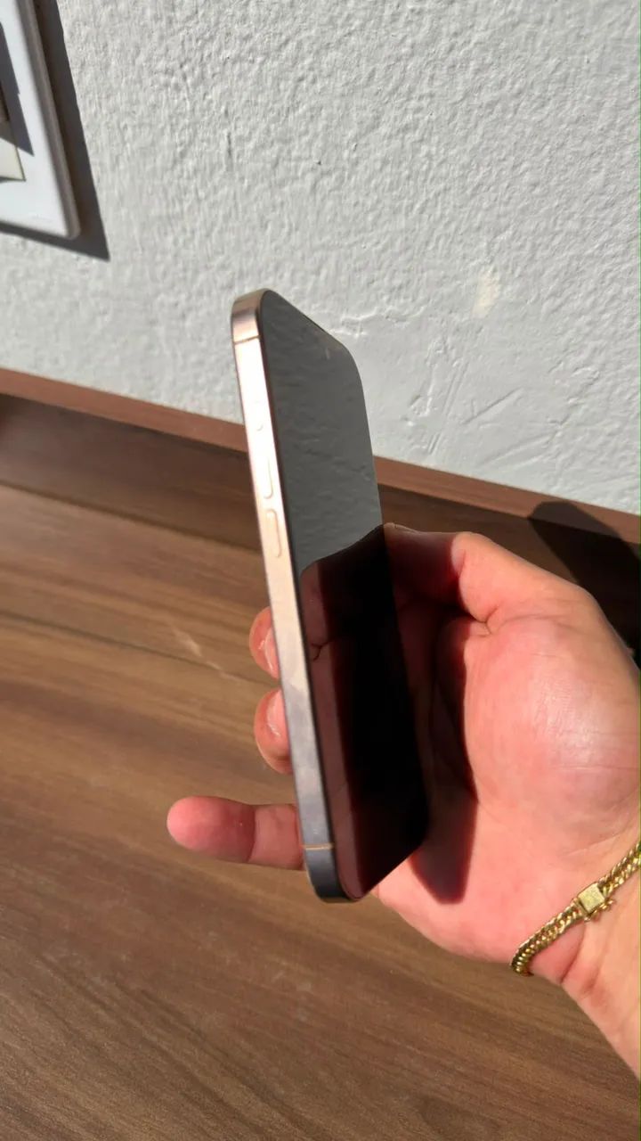 Vendo iPhone 16 Pro 128gb Desert Titanium - Foto 2