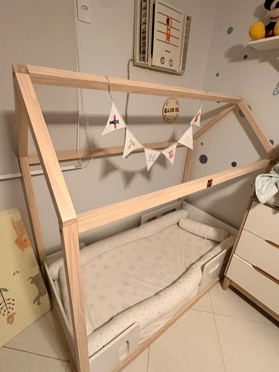 Mini cama montessoriana