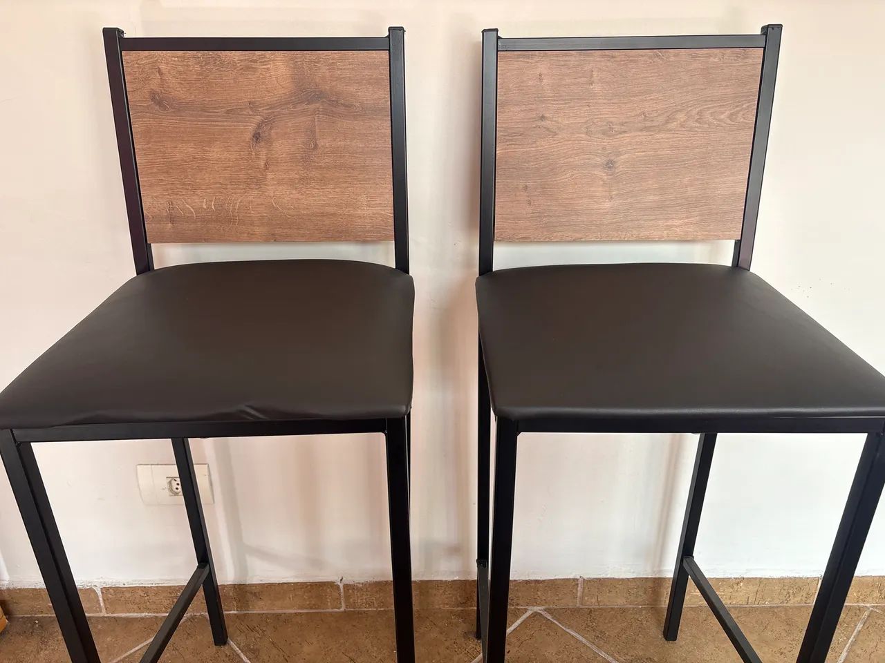 Conjunto de banquetas em aço - Foto 4