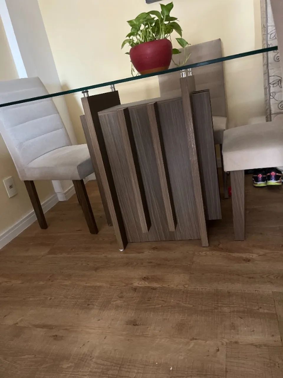 Mesa de Jantar com Quatro Cadeiras - Foto 4