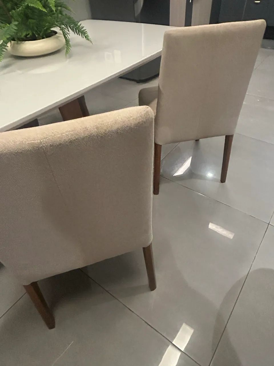 Jogo de Mesa 6 lugares com cadeiras - Foto 5